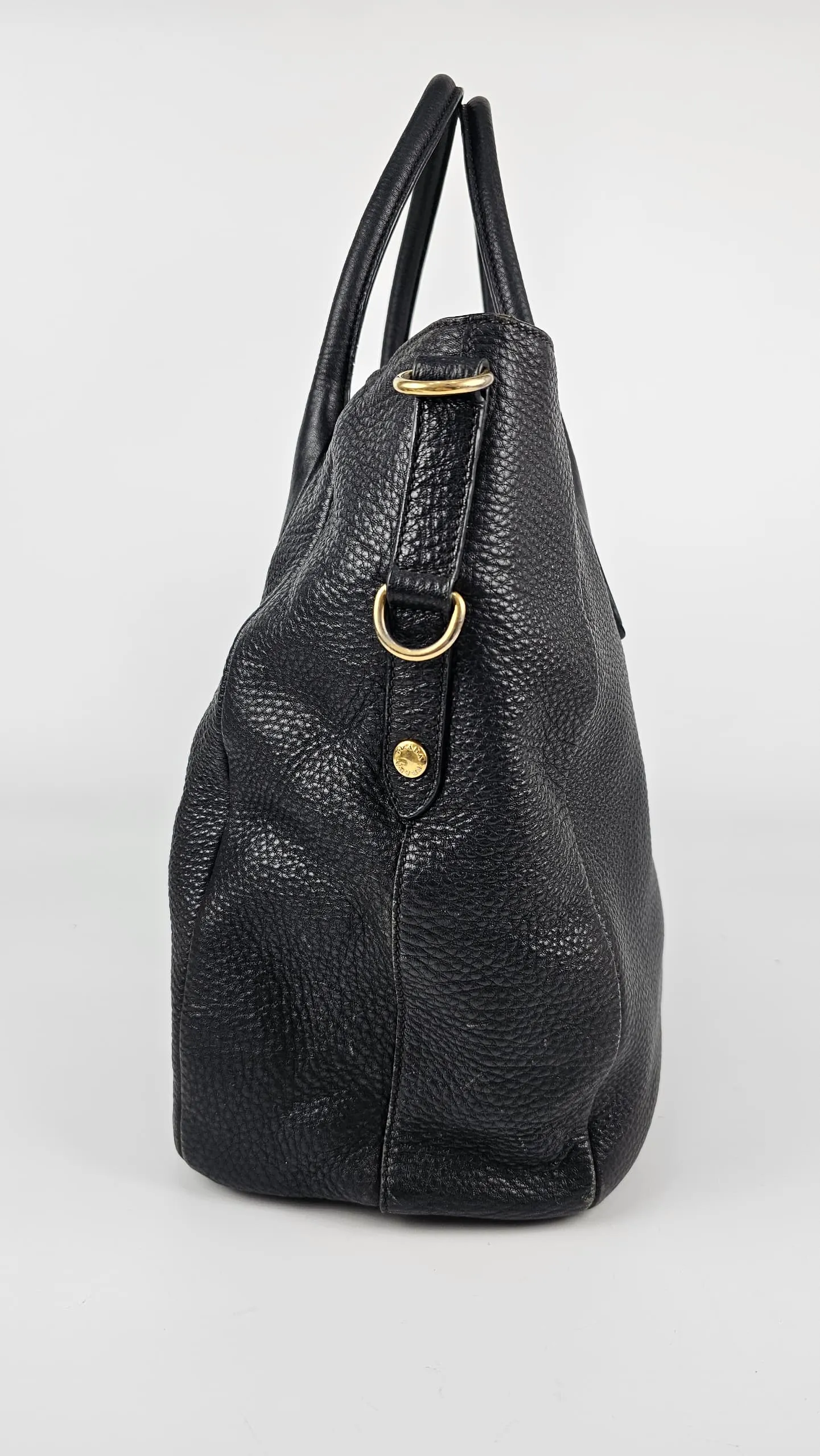 BN2537 Vitello Daino Large Leather Tote in Black