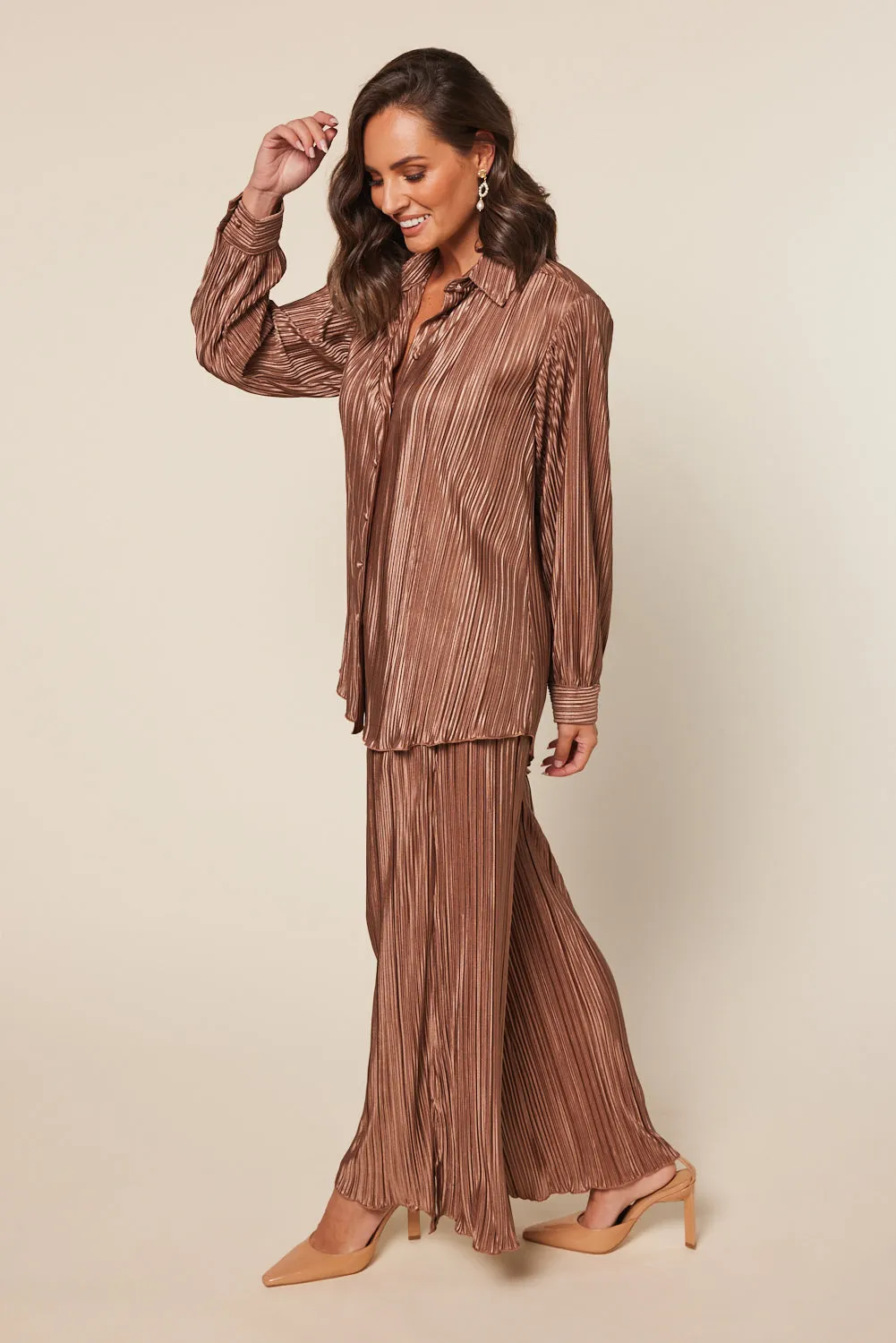 Breezy Plisse Pant in Bronze