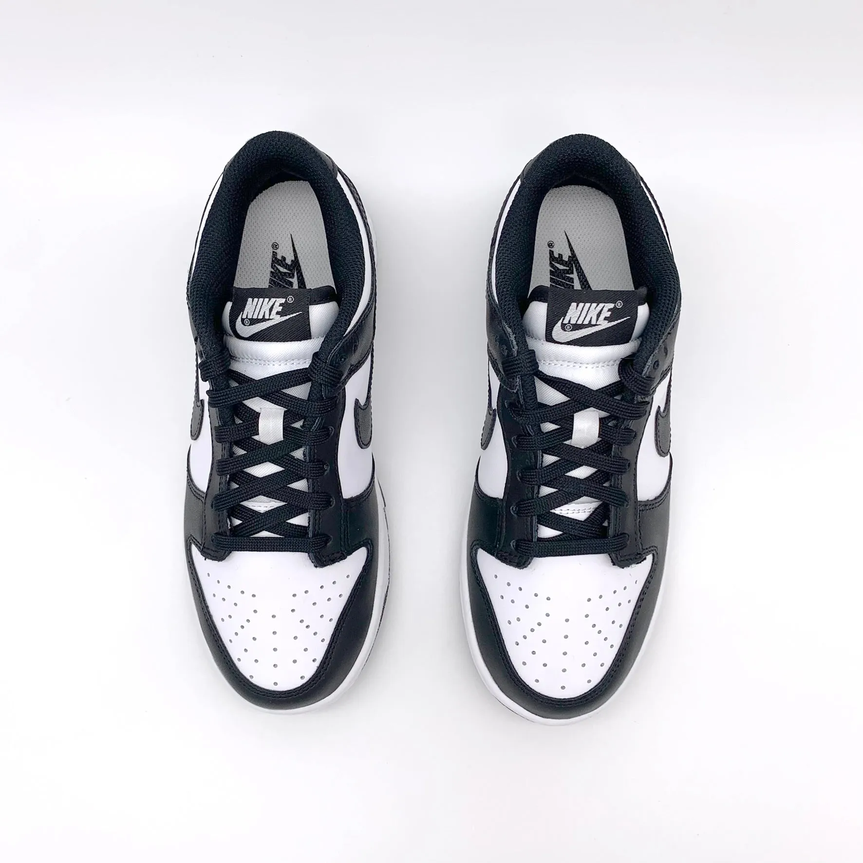 Nike Dunk Low Retro White Black Panda