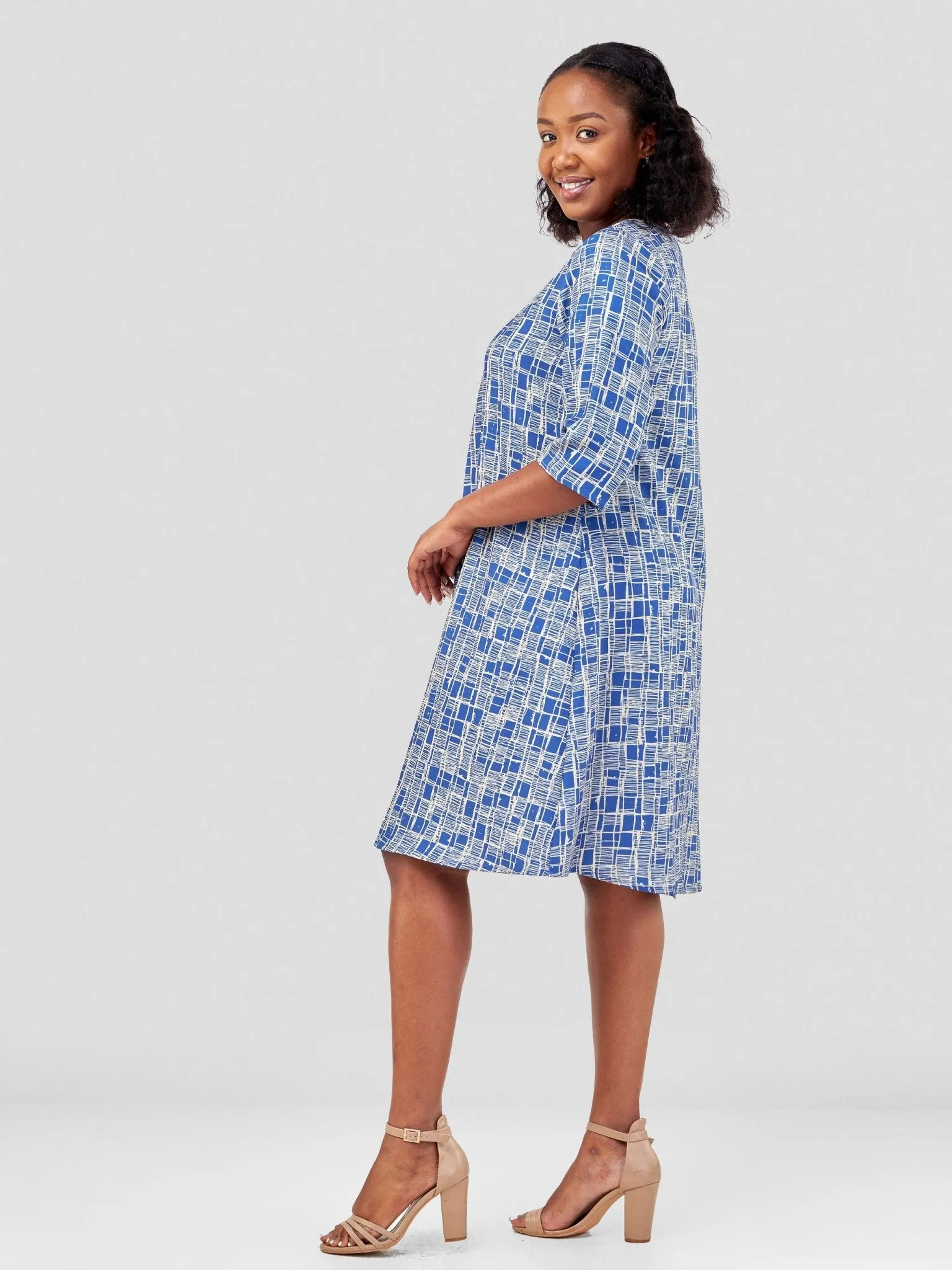 Vivo Pendo 3/4 Sleeve Knee Length Tent Dress - Navy Blue / Taupe Abstract Print