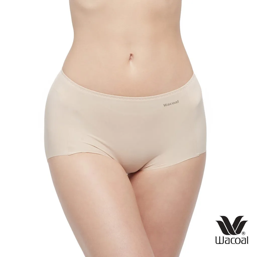 Wacoal Oh my nudes panty กางเกงในไร้ขอบ เนียนเรียบ รูปแบบเต็มตัว Set 3 ชิ้น รุ่น WU4T99 สีเบจ (BC)